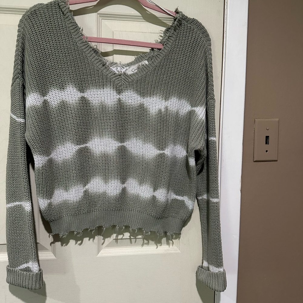 Jessica Simpson Olive and White V-Neck Sweater